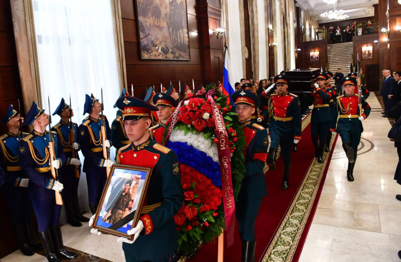 Prime Minister Benjamin Netanyahu met with the Russian Army chief of staff at the ceremony of transferring the coffin of the missing Zacharia Baumel to Israel in Moscow, Russia on April 4th, 2019 (photo credit: KOBI GIDEON/GPO)