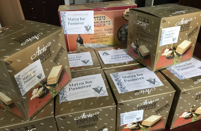 2,000 boxes of matzah delivered to the Jewish people of Poland (photo credit: COURTESY OF SHAVEI ISRAEL)