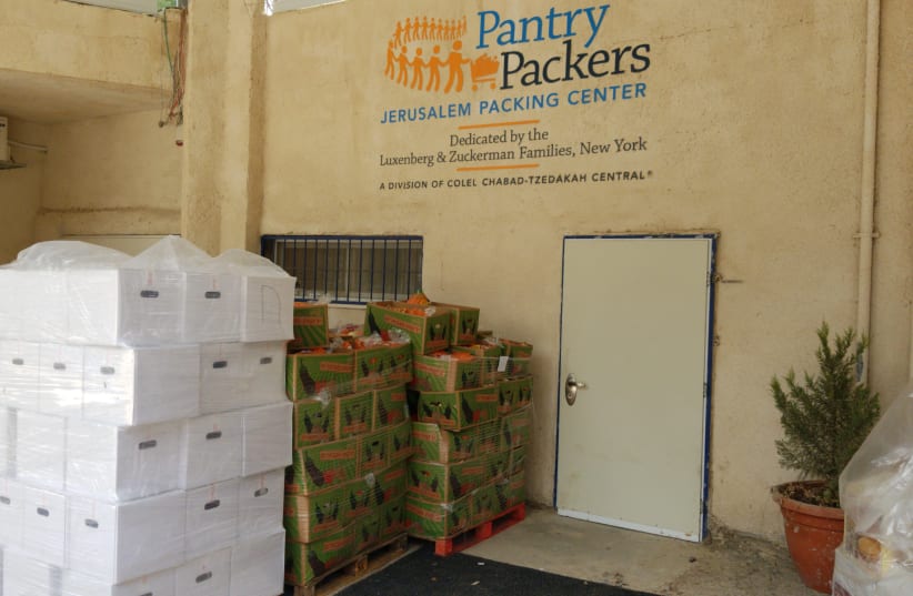 Colel Chabad to distribute 22,000 Passover meals. (photo credit: Courtesy)