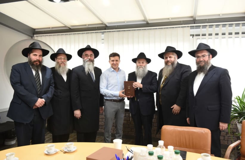 New president elect of Ukraine Vladimir Zelensky met with the Chabad Chief Rabbis on May 6, 2019 (photo credit: CHABAD)