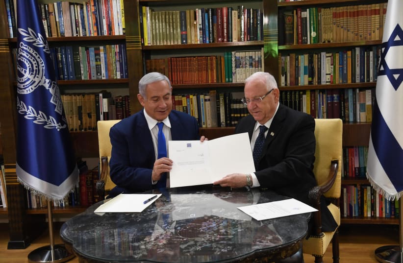 Rivlin gives Netanyahu two-week extension to form government (photo credit: HAIM ZACH/GPO)