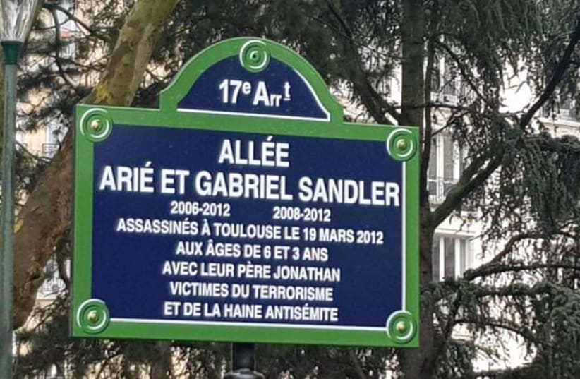 Street sign in Paris honoring brothers Arye and Gabriel Sandler (photo credit: Courtesy)