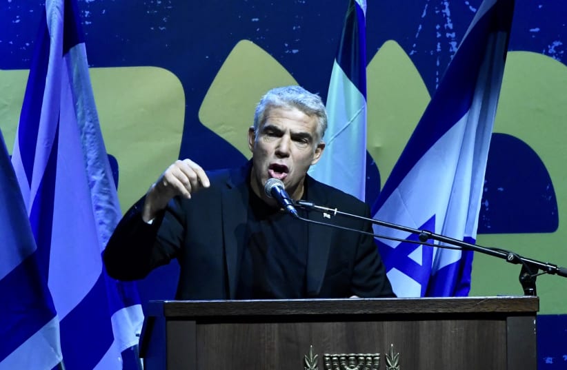 "You are not above the law." MK Yair Lapid speaks at a rally protesting Supreme Court override bill (photo credit: AVSHALOM SASSONI)