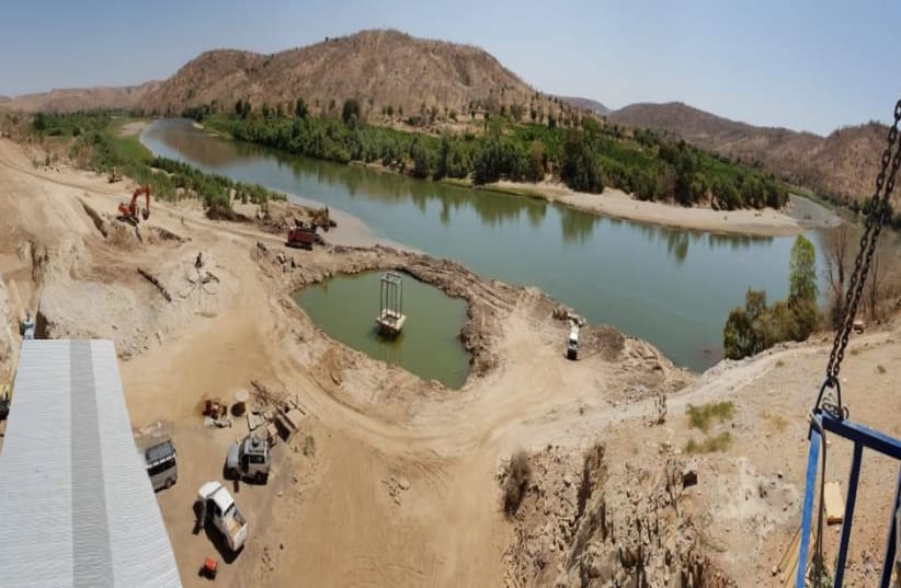 Construction of a water supply system from the Tekezé River, Ethiopia  (photo credit: BARAM GROUP)