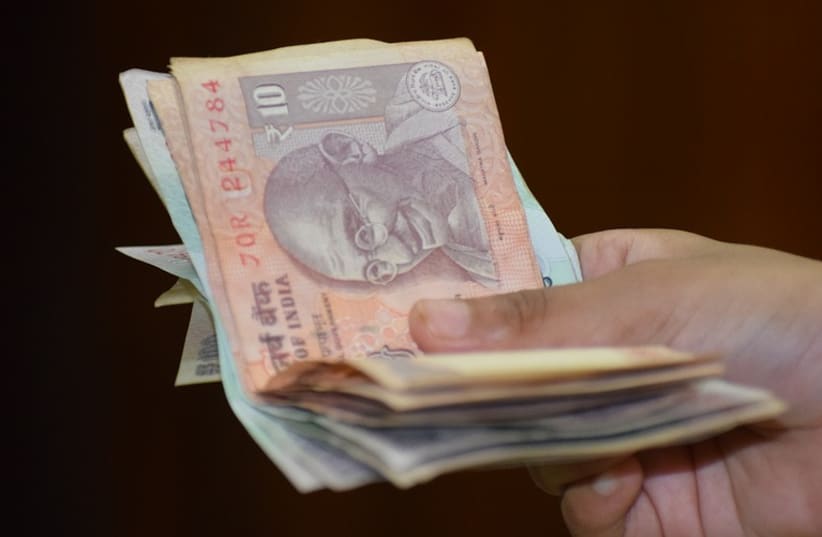 Pakistani rupee (photo credit: PIXABAY)