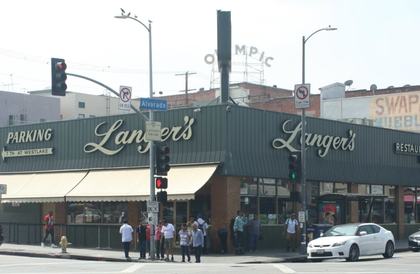 Langer's Deli from Langer's Square (photo credit: Wikimedia Commons)