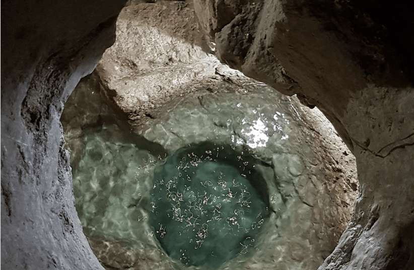 Mikveh discovered in basement of former strip club in Poland - The ...