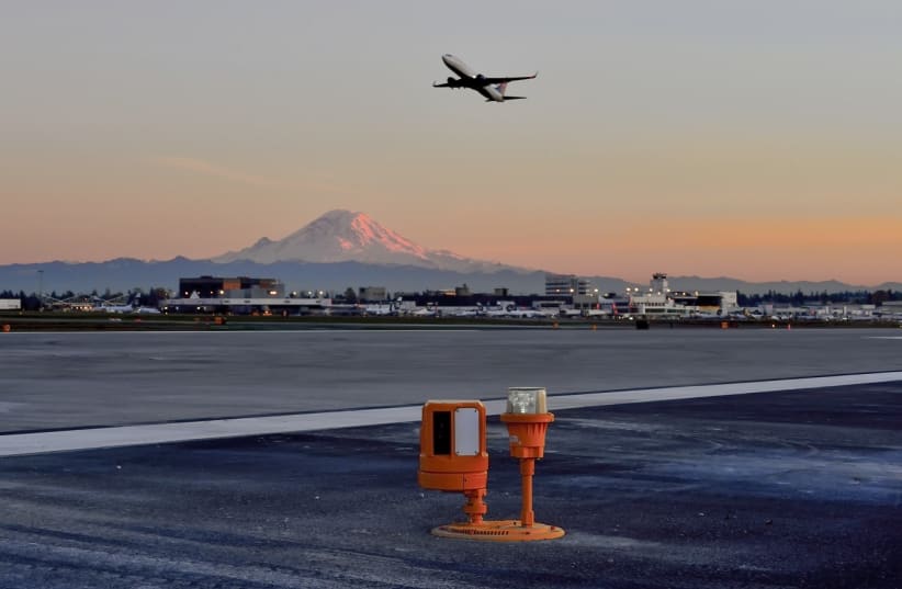 Xsight Systems' RunWize threat detection system at Seattle-Tacoma International Airport  (photo credit: MONI SHAFIR)