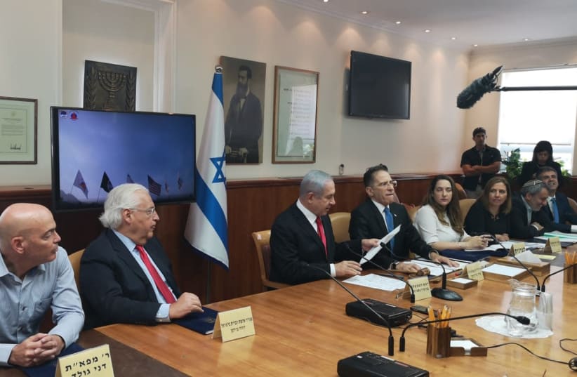 U.S. Ambassador to Israel David Friedman sitting next to Prime Minister Benjamin Netanyahu at the weekly cabinet meeting (photo credit: YANIR COZIN / MAARIV)