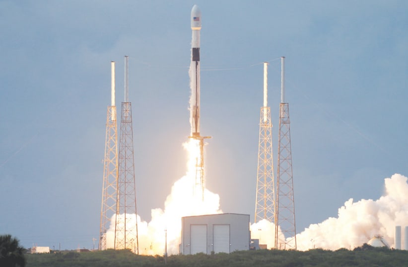 Amos-17 launch. (photo credit: JOE SKIPPER/REUTERS)