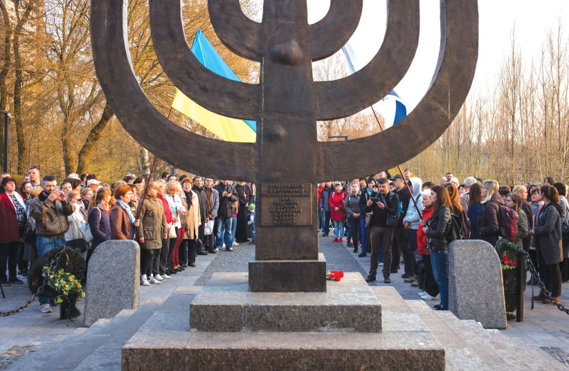 A monument commemorating victims of Babi Yar in Kiev.  (photo credit: REUTERS)