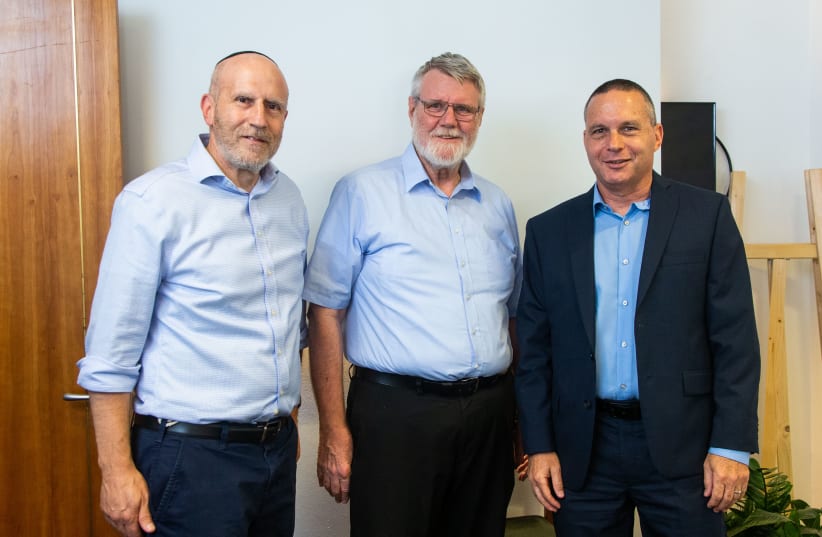 JCT Vice President Stuart Hershkowitz, JCT President Prof. Chaim Sukenik, MK Yizhar Shai.  (photo credit: JERUSALEM COLLEGE OF TECHNOLOGY)