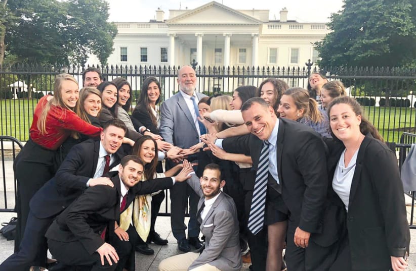 RON PROSOR, Yaniv Cohen and the students from the Public Diplomacy Program on their field trip to Washington DC. (photo credit: ABBA EBAN INSTITUTE)