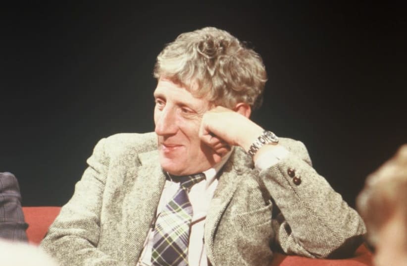 Jonathan Miller appearing on After Dark on 3 September 1988.  (photo credit: Wikimedia Commons)