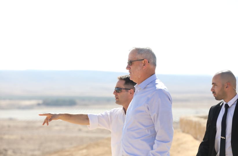 Blue and White leader Benny Gantz on a visit to the Ramat Hanegev Regional Council (photo credit: ELAD MALKA)