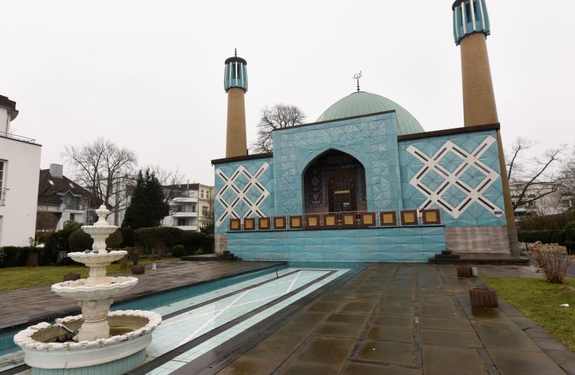 The Imam Ali Mosque is pictured in Hamburg, Germany, February 2, 2017 (photo credit: FABIAN BIMMER / REUTERS)