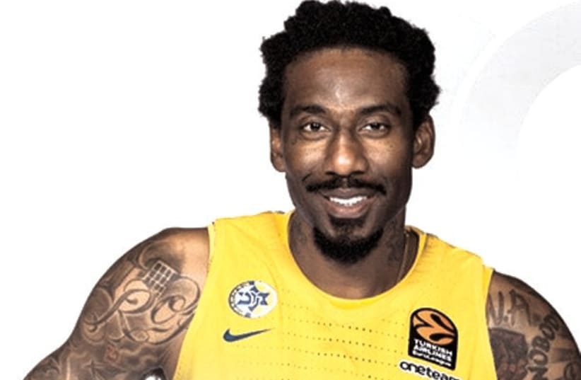 IT WILL be a strange sight for Jerusalem hoops fans to see former player Amar’e Stoudemire donning the yellow-and-blue jersey of arch-rival Maccabi Tel Aviv. (photo credit: MACCABI TEL AVIV/COURTESY)