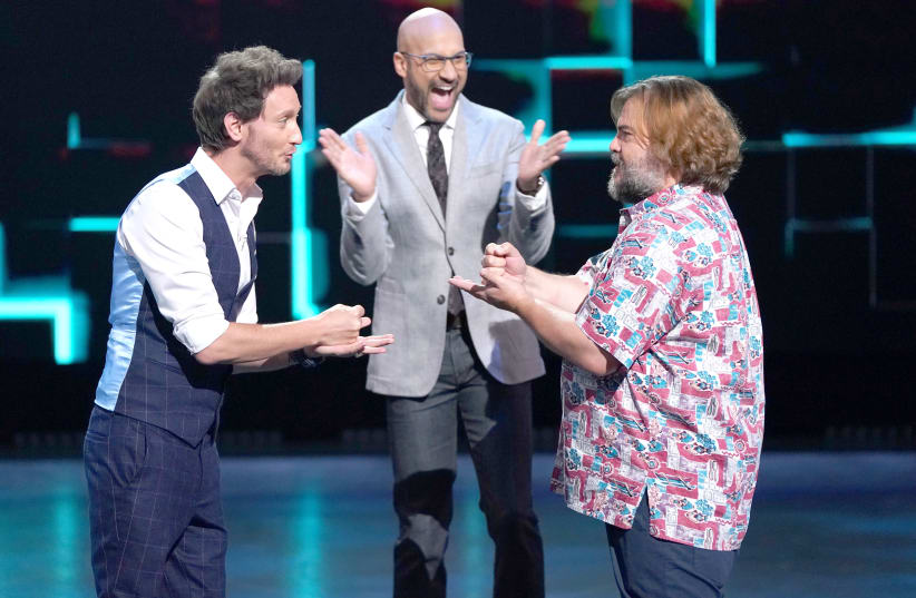 Lior Suchard with co-host Keegan-Michael Key and guest Jack Black in 'Brain Games.' (photo credit: Courtesy)