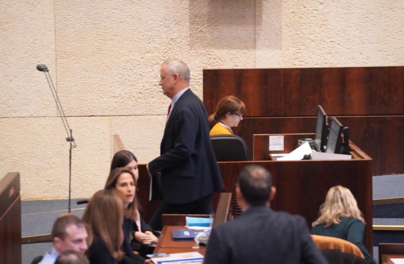 Benny Gantz at the Knesset, February 20, 2020 (photo credit: KNESSET PRESS SERVICE/ADINA VALMAN)