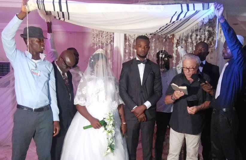 The wedding of Gershon ben Avraham to Gila bat Sarah in Ogidi, Nigeria (photo credit: Courtesy)