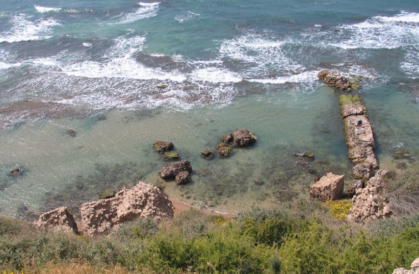 BEAUTY AND archaeology: Apollonia National Park in Herzliya.  (photo credit: Wikimedia Commons)