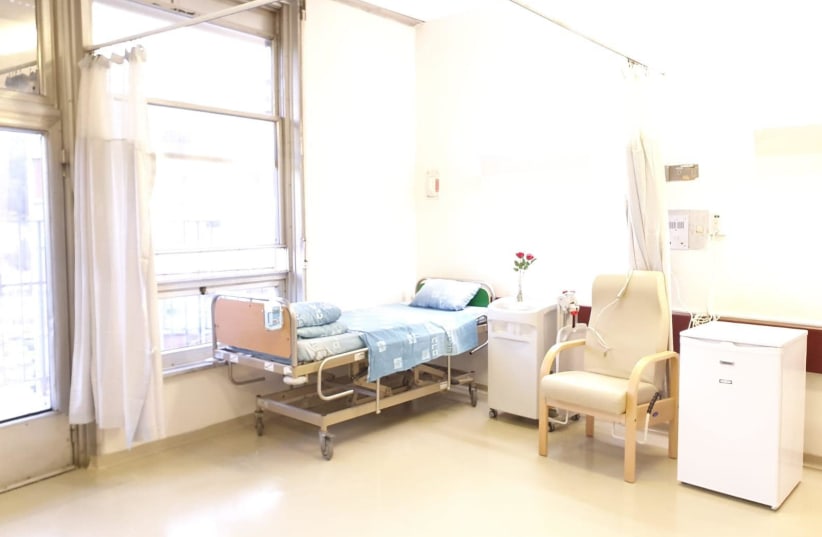 Hospital bed in Hadassah Ein Kerem (photo credit: HADASSAH SPOKESPERSON)