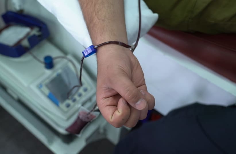 The IDF holds a blood drive in light of the coronavirus crisis (photo credit: IDF SPOKESPERSON'S UNIT)