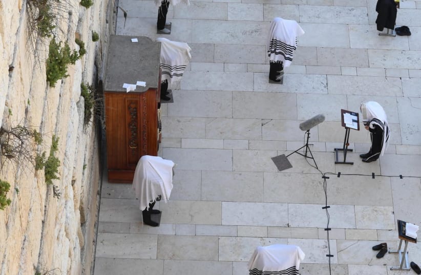 'Limited' priestly blessing at the Western Wall (photo credit: WESTERN WALL HERITAGE FOUNDATION - HAIM ZACH / GPO)