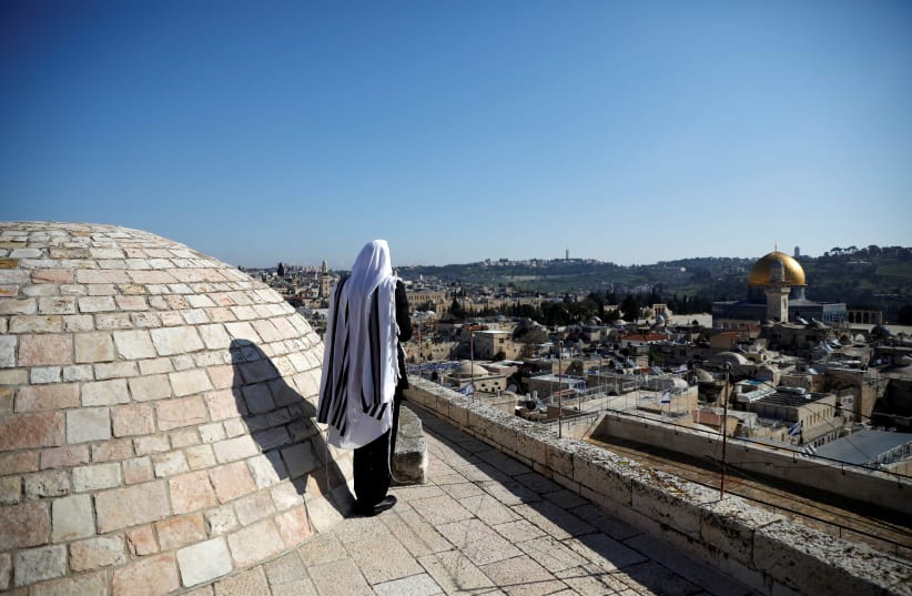 Jewish man praying in Jerusalem  (photo credit: Courtesy)