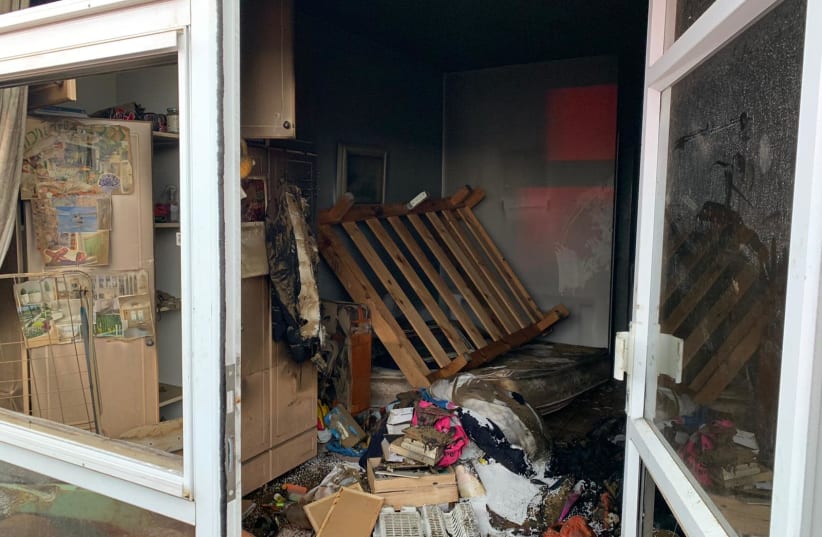Fire in makeshift apartment in Jerusalem, May 6, 2020 (photo credit: JERUSALEM FIRE AND RESCUE SERVICES)