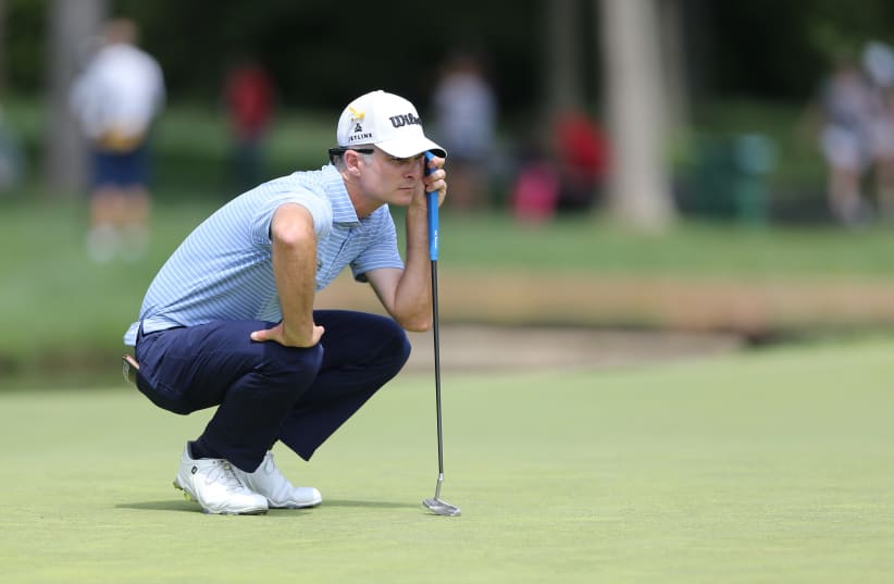 Jun 2, 2019; Dublin, OH, USA; Kevin Streelman lines up his putt on the 9th green during the final round of the 2019 Memorial golf tournament at Muirfield Village Golf Club. (photo credit: JOE MAIORANA-USA TODAY SPORTS)