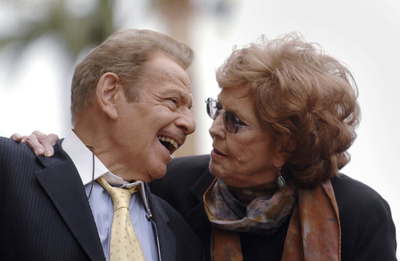 Jerry Stiller and Anne Meara attend a ceremony where the couple is honored with a star on the Hollywood Walk of Fame in Los Angeles, California (photo credit: REUTERS)