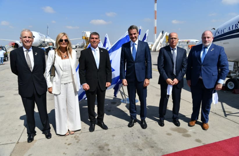 Foreign Minister Gabi Ashkenazi meets with Greek Prime Minister Kyriakos Mitsotakisis at Ben-Gurion Airport. (photo credit: FOREIGN MINISTRY)