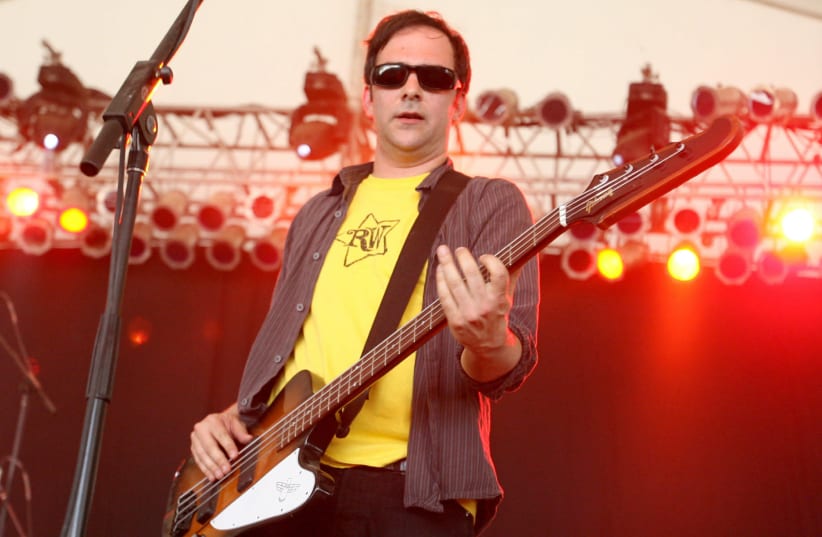 Adam Schlesinger performs with Fountains of Wayne at the Bonnaroo music festival in Manchester, Tenn., in 2007 (photo credit: JASON MERRITT/FILMMAGIC FOR SUPERFLY PRESENTS/JTA)