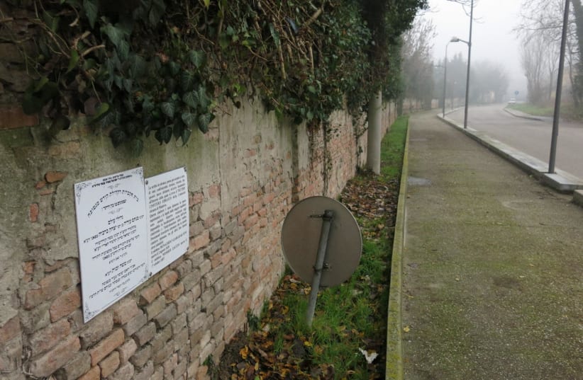 Entrance to Mantova Jewish cemetery (photo credit: Courtesy)
