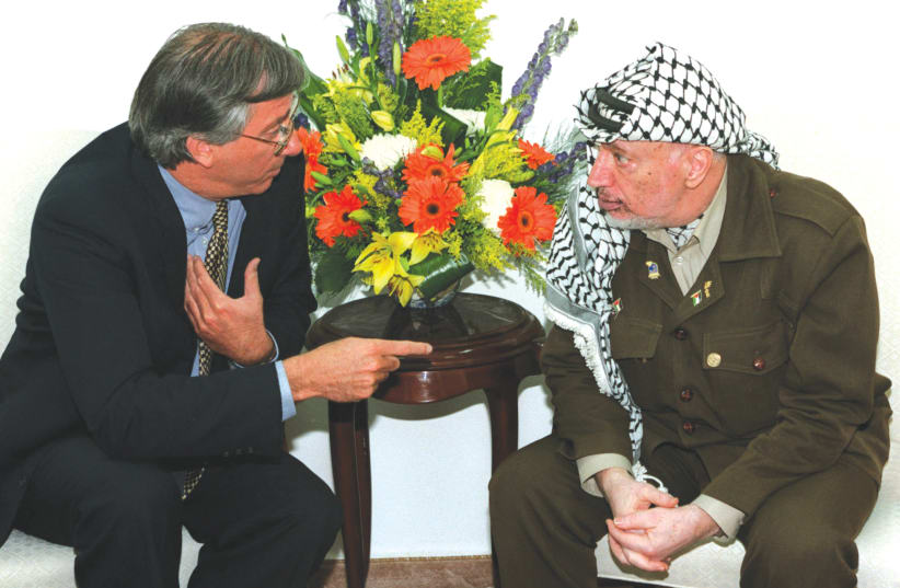 US ENVOY Dennis Ross with PA leader Yasser Arafat in Ramallah in 2000. (photo credit: REUTERS)