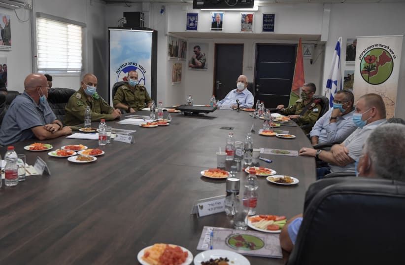 President Reuven Rivlin visits northern Israel and meets with IDF personnel on July 16, 2020 (photo credit: KOBI GIDEON/GPO)