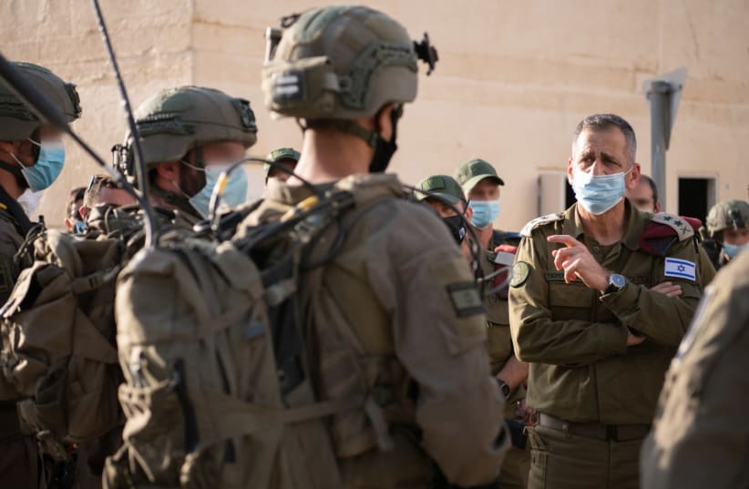 IDF Cheif of Staff Lt.-Gen. Aviv Kochavi speaks with troops in the new “Ghost” multi-dimensional combat unit (photo credit: IDF SPOKESPERSON'S OFFICE)