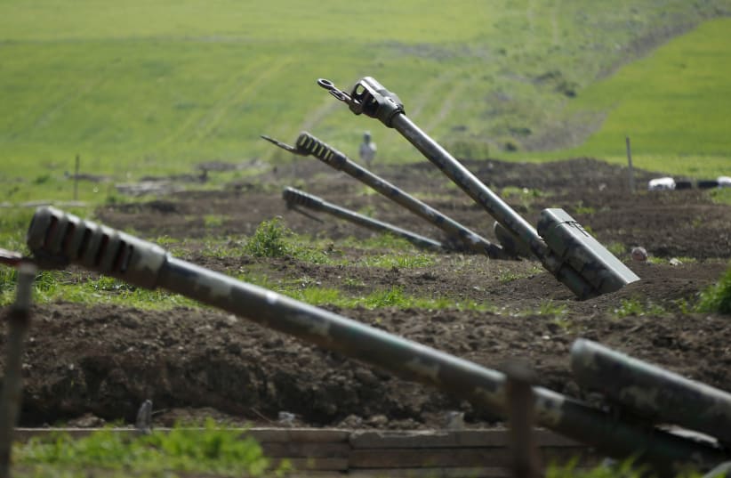 Armenian artillery is seen near Nagorno-Karabakh's boundary, April 8, 2016 (photo credit: REUTERS)