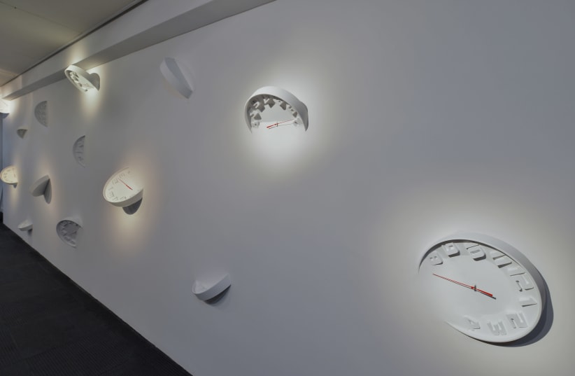 The 'Momentum' installation by Nardeen Srouji takes a 3D staccato look at timekeeping (photo credit: Courtesy)
