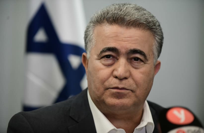 Chairman of the Labor party Amir Peretz seen during a press conference with Meretz leader Nitzan Horowitz and party members in Tel Aviv on March 12, 2020. (photo credit: TOMER NEUBERG/FLASH90)