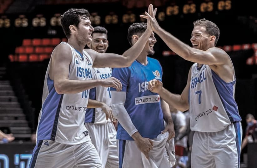 WITH THE leadership and skill of savvy veterans Guy Pnini (left) and Gal Mekel (right), Israel has reeled off four straight victories in its EuroBasket 2022 qualifying campaign. (photo credit: FIBA/COURTESY)