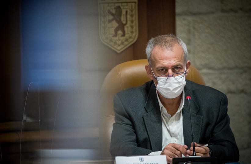 Israel's coronavirus czar Prof. Nachman Ash seen during a visit at the Jerusalem Municipality on November 22, 2020. (photo credit: YONATAN SINDEL/FLASH 90)