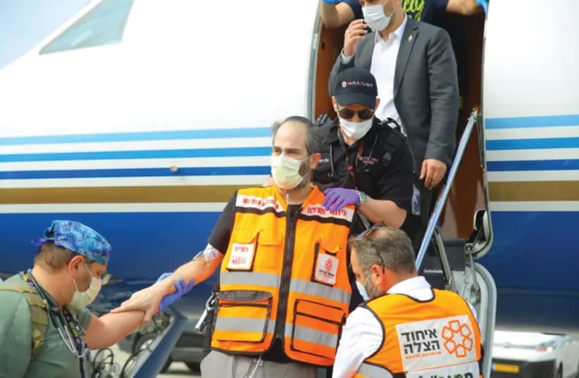 UNITED HATZALAH founder Eli Beer when he returned to Israel on the Adelson jet following his recovery from coronavirus. (photo credit: Courtesy)
