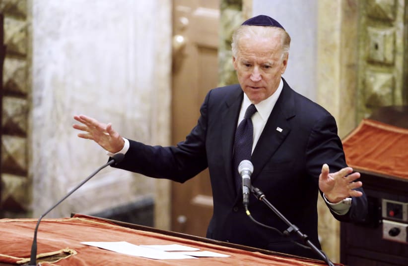 Then-US vice president Joe Biden speaks at the funeral of US Sen. Frank Lautenberg in New York’s Park Avenue Synagogue in 2013. (photo credit: RICHARD DREW/POOL/REUTERS)