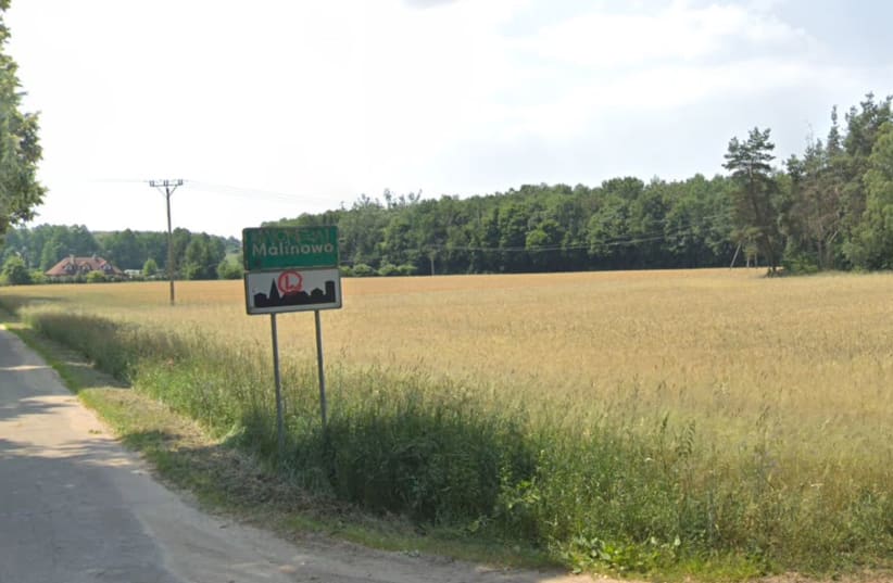 A sign at the entrance to the village of Malinowo, Poland (photo credit: GOOGLE MAPS)