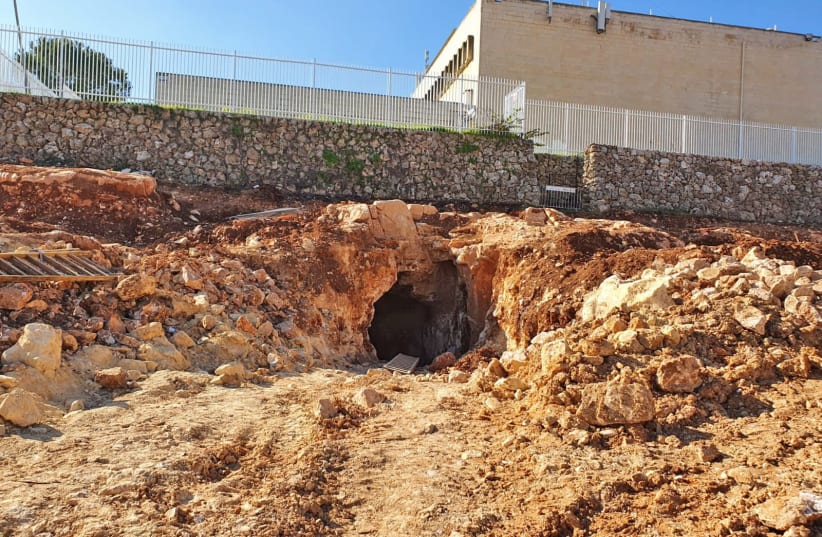 The cistern where the grenade was discovered in Jerusalem. (photo credit: OSCAR BECHERNO/ISRAEL ANTIQUITIES AUTHORITY)