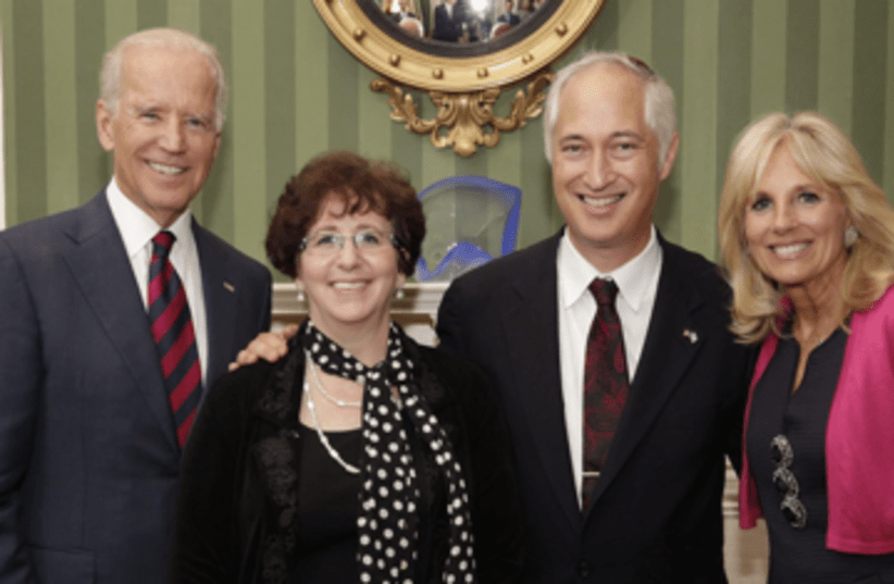 Rabbi Michael S. Beals and his wife, Elissa, with Joe and Jill Biden. (photo credit: Courtesy)