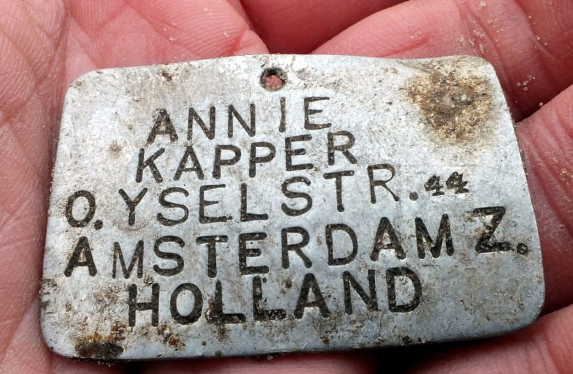 Annie Kapper’s identity tag, showing the girl’s name and address on this side. (photo credit: YORAM HAIMI)