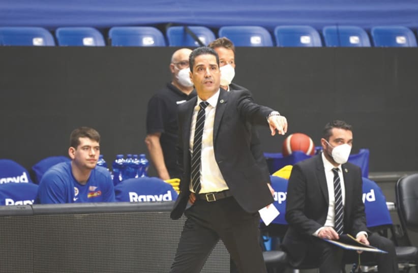 MACCABI TEL AVIV coach Ioannis Sfairopoulos has the yellow-and-blue in prime form ahead of Thursday’s State Cup semifinal vs Maccabi Rishon Lezion.  (photo credit: UDI ZITIAT)